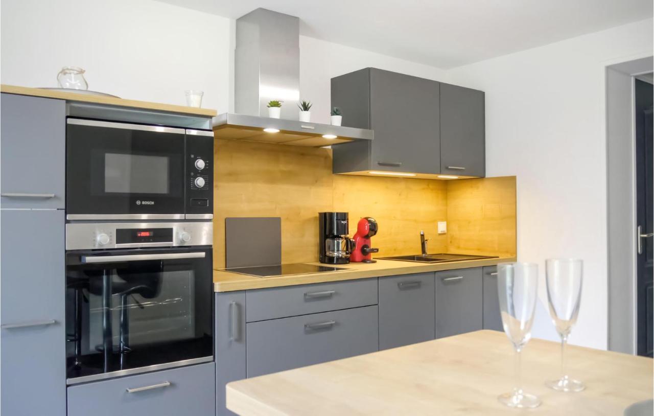 Gorgeous Apartment In Pirou With Kitchen Exteriör bild